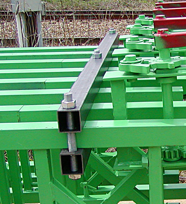 Rack Brackets for HD and Standard-Duty adjustable scaffolding