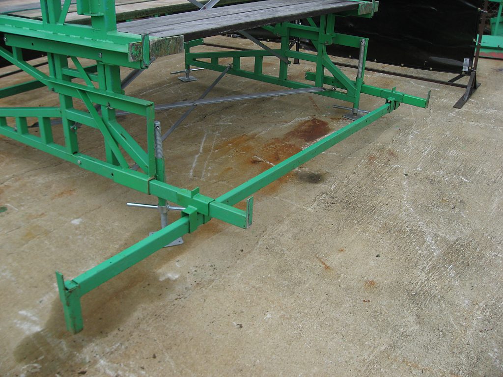 Inside Corner Brackets for HD and Standard-Duty elevating scaffolding