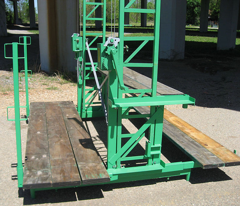 Standard-Duty Crank-up wall scaffolding